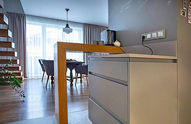 Rental of a very spacious 4-room apartment, 94 m², Prądnik Biały, Kraków, Poland